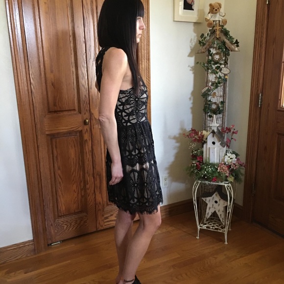 Trixxi little black dress size with lace NWOT - Picture 2 of 8